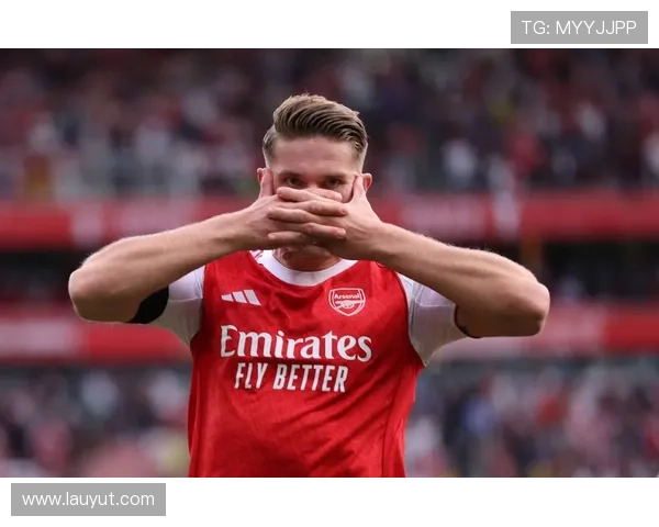 阿森纳与纽卡比赛裁判失误麦克风未关致萨卡被误听解释